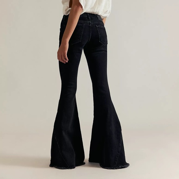 WE THE FREE LOW RISE FLARES (29) - Picture 4 of 7